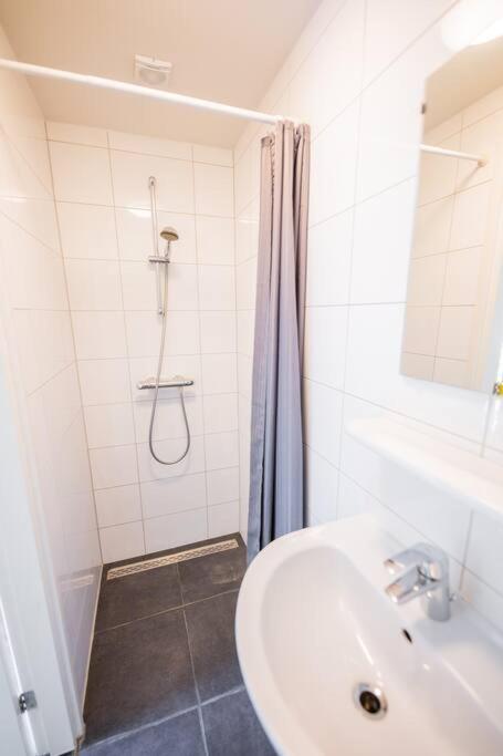 Lovely 3 Bedroom Apartment In Eindhoven 65M2 - Sd23N ภายนอก รูปภาพ